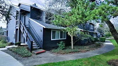 9380 SW 146th Ter #M2 Photo 1 9380 SW 146th Ter #M2 Photo 1