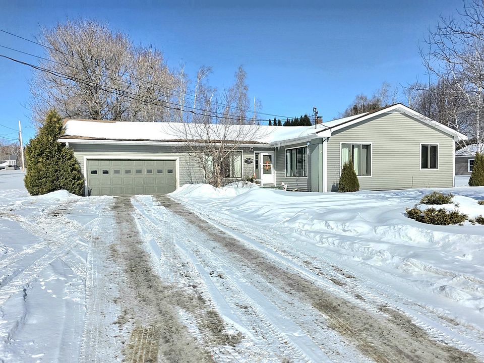 1st image of 7 Lynn Drive