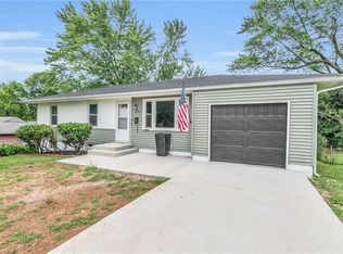 10315 E 39th St, Kansas City, MO 64133