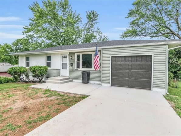 10315 E 39th St, Kansas City, MO 64133