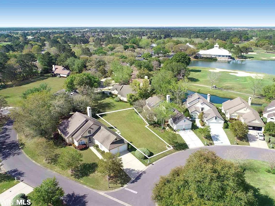 1st image of 616 Saint Andrews Dr #9