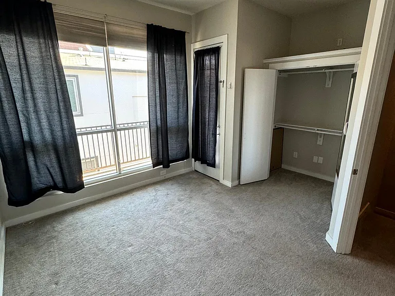 708 Colten James Ln — Photo 21