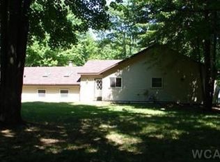 13674 220th Ave, Big Rapids, MI 49307
