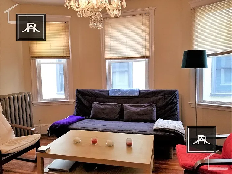 117 Browne St #3 — Photo 3