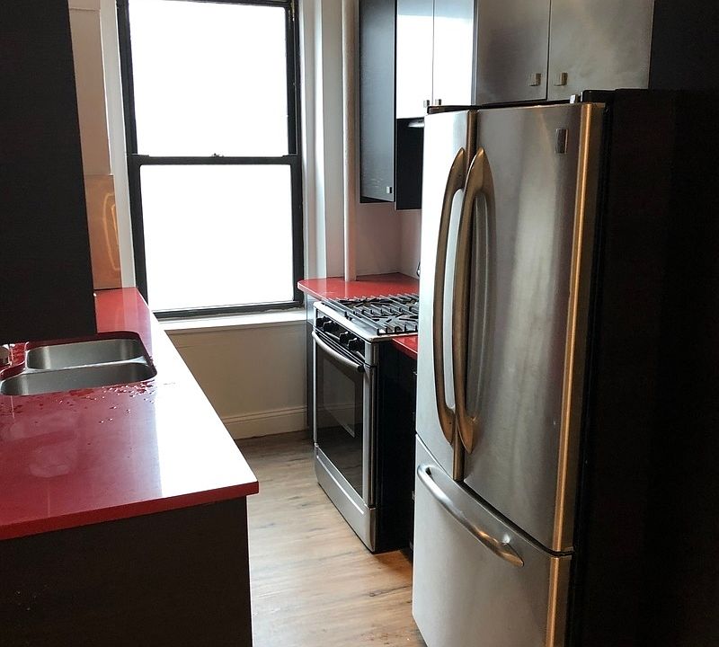 1st image of 2424 28th St APT 3B