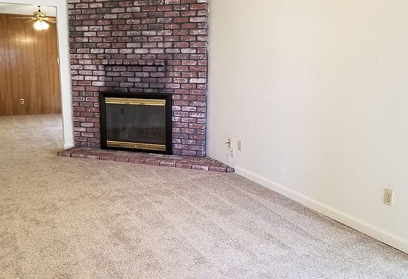 4th image of 8156 Sunrise East Way