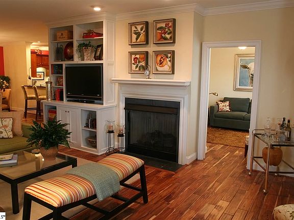 5th image of 400 N Main St Unit 3-C