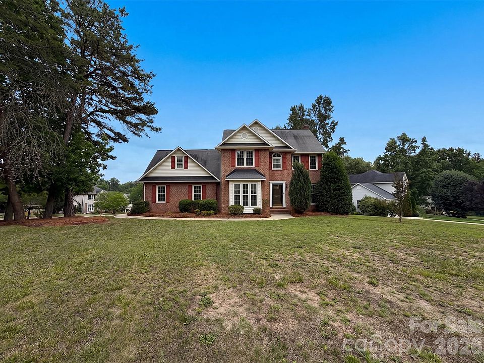 1st image of 417 Vincent Ct