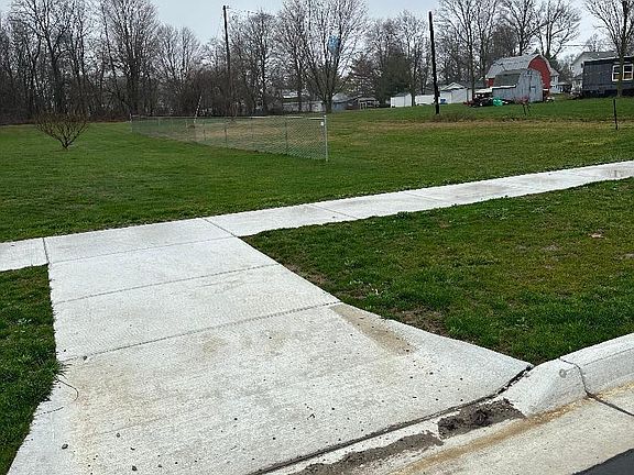 2nd image of 226 Strong St