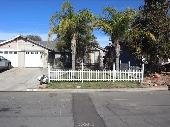 312 Redbud Pl, Perris, CA 92570