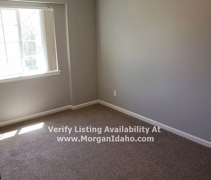10096 W Garverdale Ln #202 — Photo 6