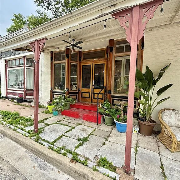 301 W Laurel St — Photo 4
