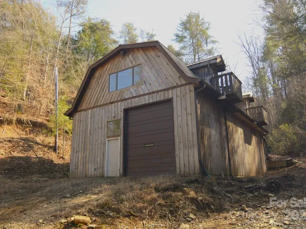 140 Ivy Trails Rd, Weaverville, NC 28787
