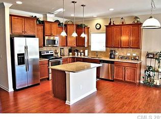 1501 Yellow Daisy Dr, Matthews, NC 28104