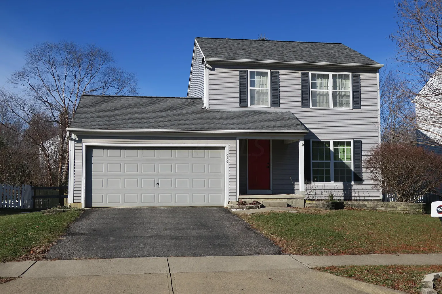 559 Durham Ln photo 1
