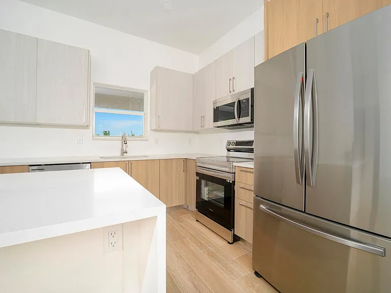 15261 Brainbridge Cir — Photo 12