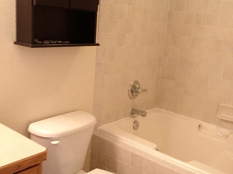 1301 Lake Cir #10H — Photo 6