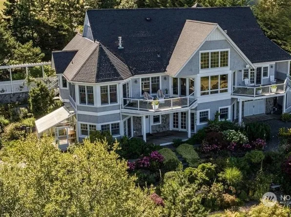 481 Carriage Drive, Sequim, WA 98382