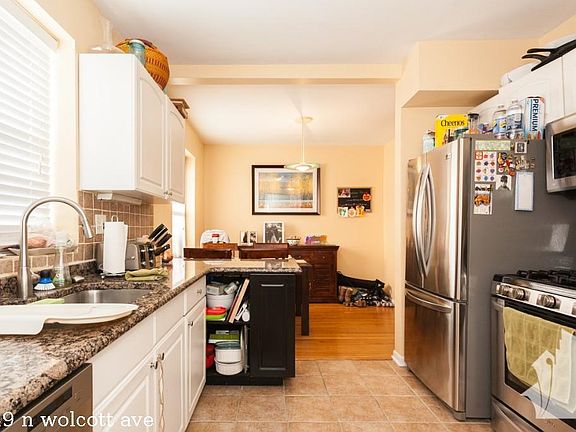 4th image of 4949 N Wolcott Ave #116