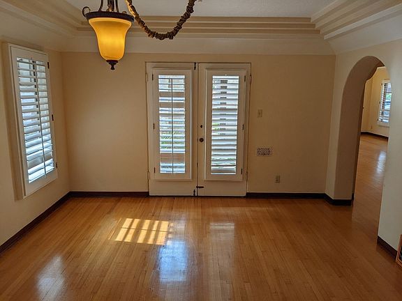 4th image of 316 Park Ave #316