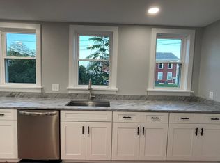 132 Russell St, Hadley, MA 01035