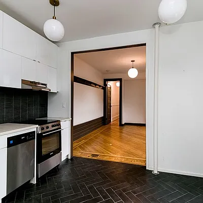 Rented by Nooklyn NYC LLC | media 31