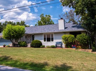 17 Hilltop Dr, Kimberling City, MO 65686