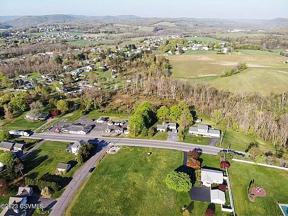 5th image of Circle View Dr