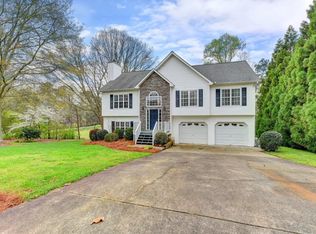 101 Bridgewater Dr, Canton, GA 30115