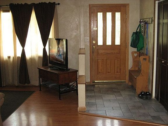 2nd image of 41 Woodbine Ln