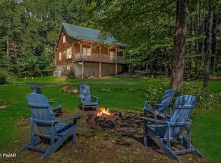 353 John Davis Rd, Milanville, PA 18443