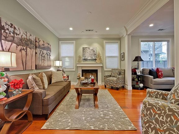 3rd image of 10310 Moretti Dr