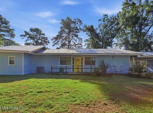407 W Dewey Camp Dr, Florence, MS 39073