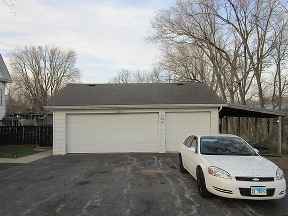 4th image of 300 N Wolf St