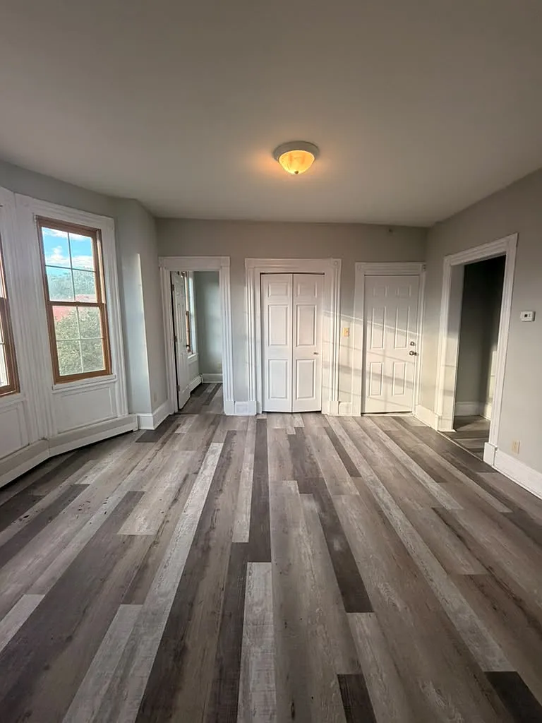 3 bed, 1278 sqft, $1,490 — Photo 3