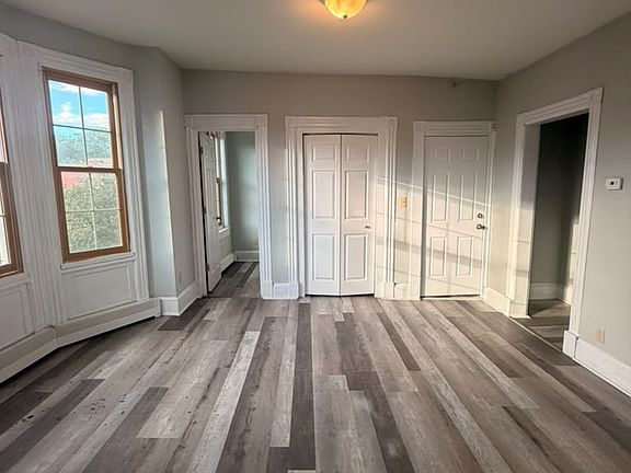 3rd image of 117 4th Ave #3