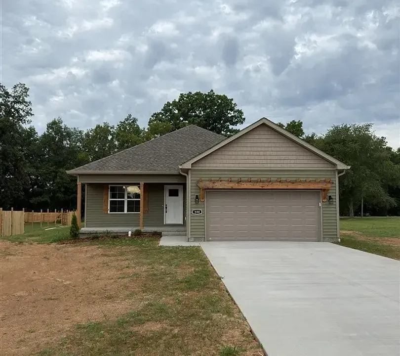 100 Madeline Ct