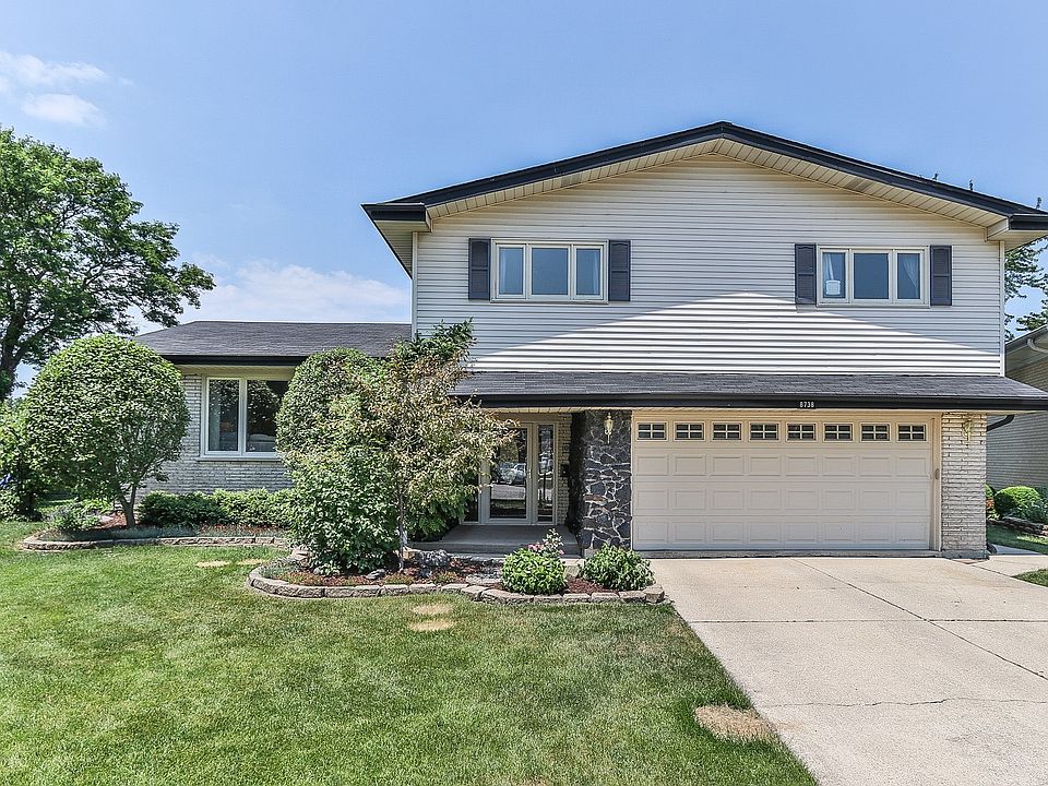 1st image of 8738 W Bruce Dr