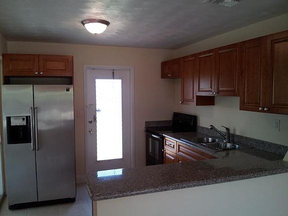 5th image of 1451 NE 32nd St