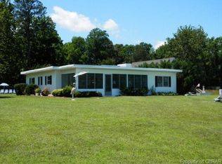820 Punchbowl Ln, Jamaica, VA 23079