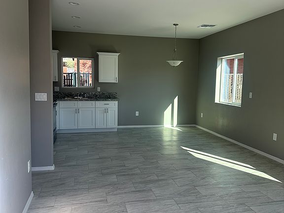 2nd image of 1133 N 14th Ave