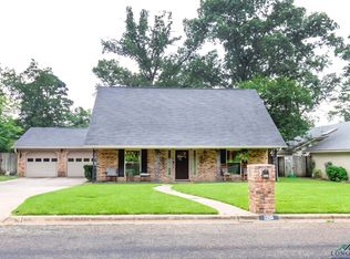 1210 Lovers Ln, Longview, TX 75604