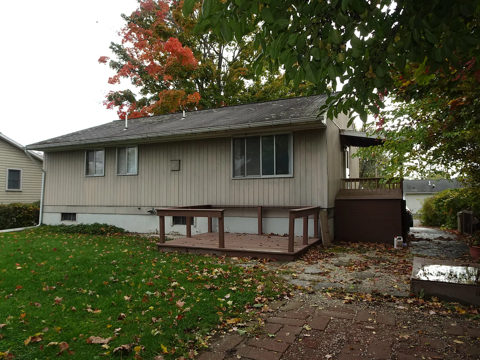 3 bed, 925 sqft, $1,950 — Photo 3
