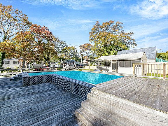 4th image of 185 Orchid Dr