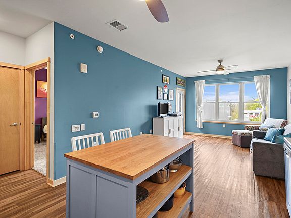 5th image of 107 Sutherland Ct #323