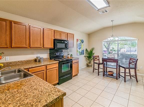 3rd image of 110 Jasmine Way
