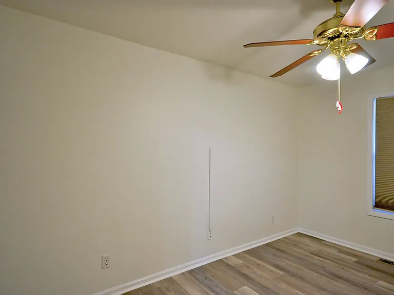 973 Hot Shot Dr — Photo 25