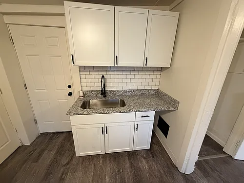 4569 N Edgewood Ave #4567-B Photo 1