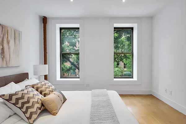 Sold by Corcoran | media 8