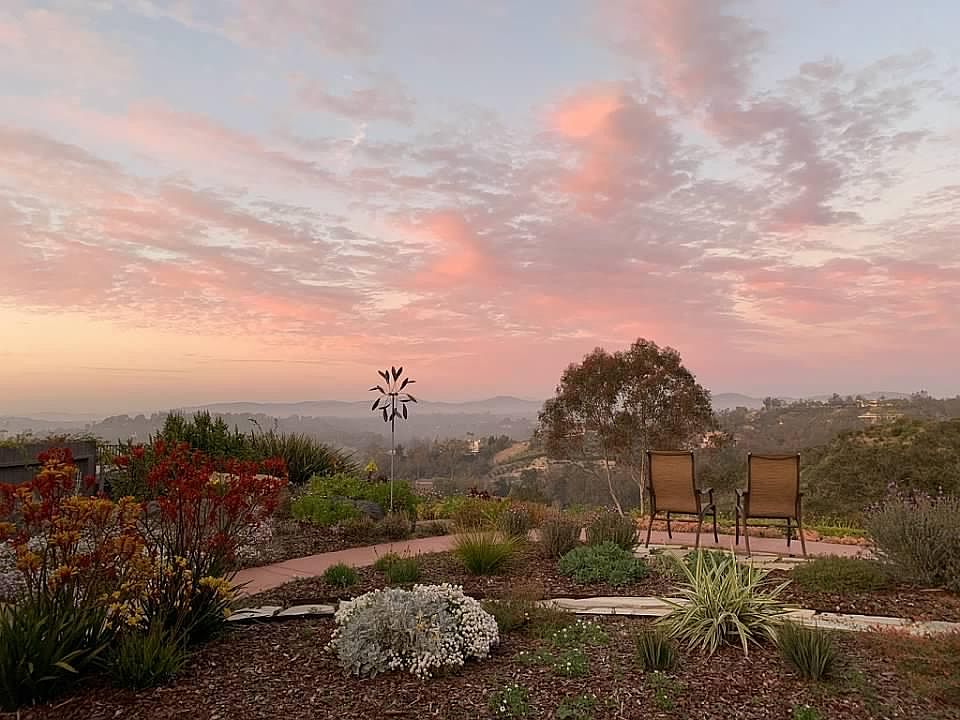 Beautiful family home with spectacular views surrounded by nature.